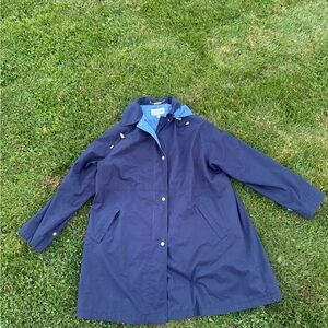 London Fog Navy Blue Raincoat – Size XL Regular